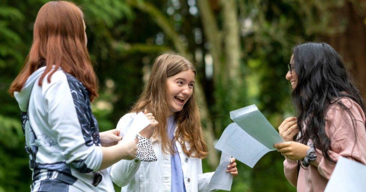 How UK Schools Use Assessments & Grading: From Mid-Term Tests to GCSEs